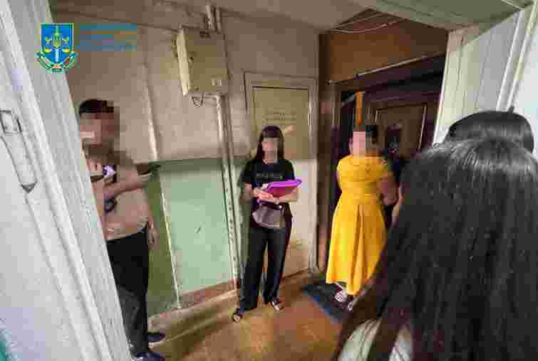 В Ужгороді затримали працівників банку за привласнення 1,7 млн грн від пенсіонерів в окупації