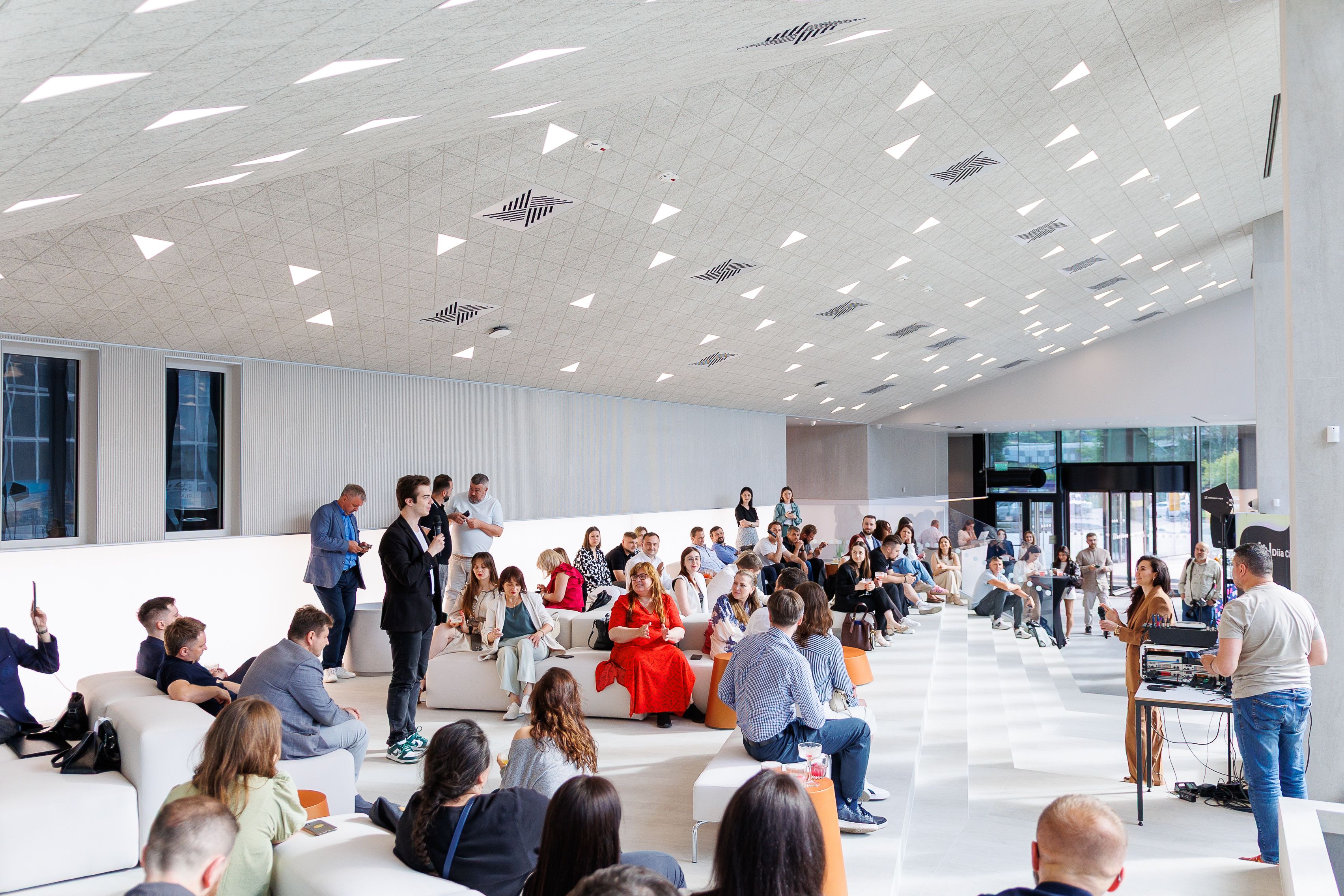 На заході були представники понад сотні компаній