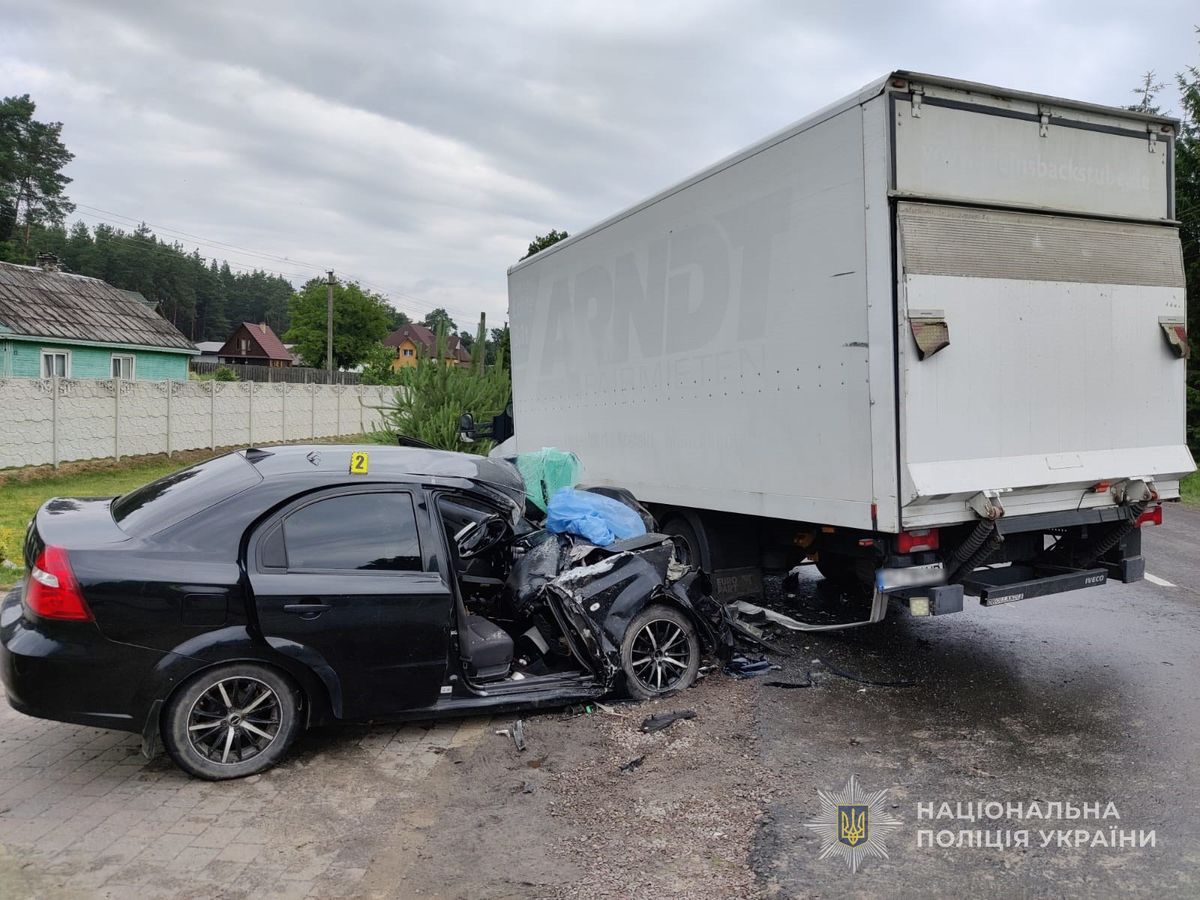 У ДТП на Волині загинула пасажирка Chevrolet, ще четверо людей постраждали