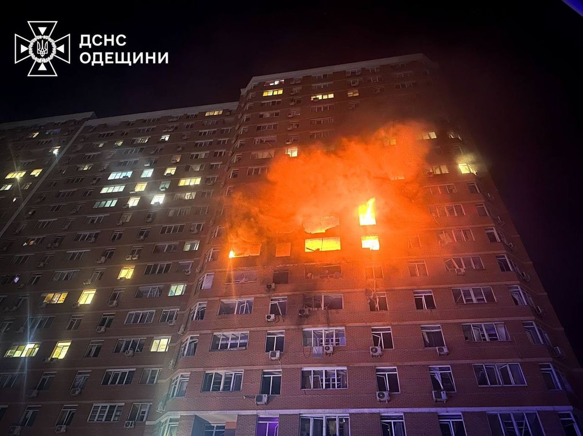 Унаслідок нічної атаки БпЛА в Одесі загинули двоє людей, 17 постраждалих