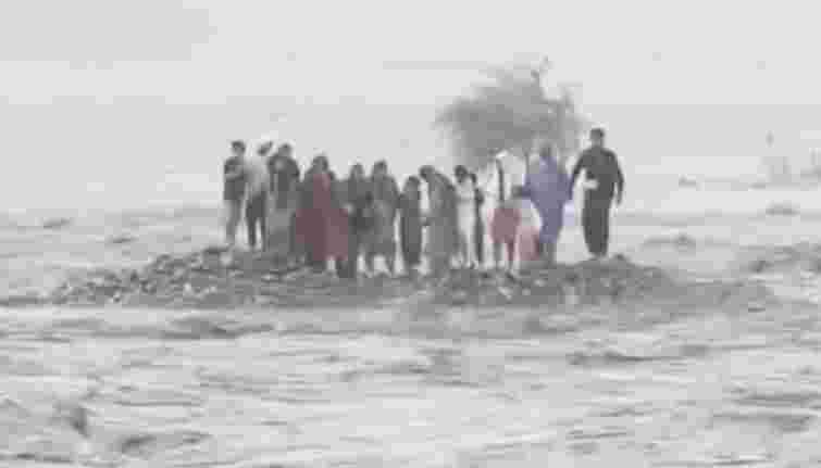 У Пакистані через раптову повінь загинули дев’ятеро членів однієї родини