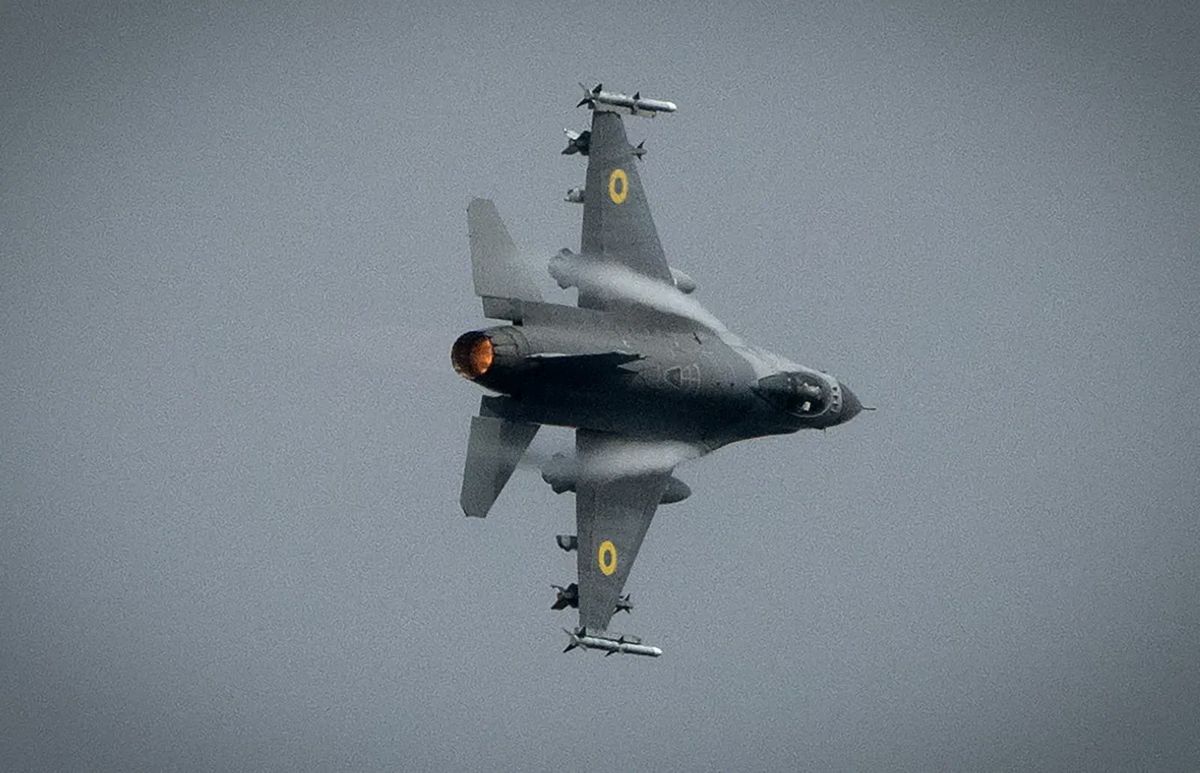 Під час відбиття масованої атаки росіян загинув пілот F-16
