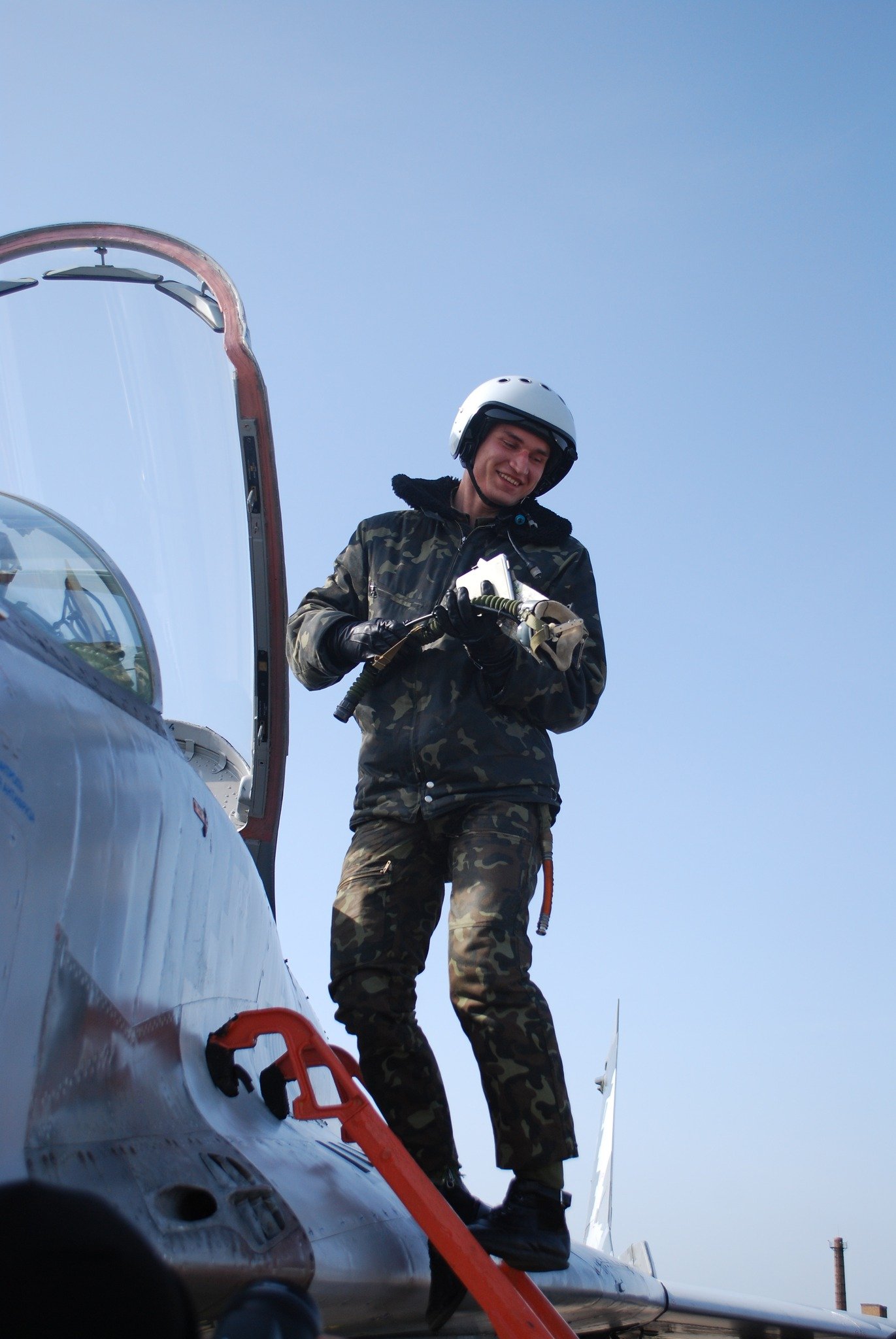 Максим Устименко