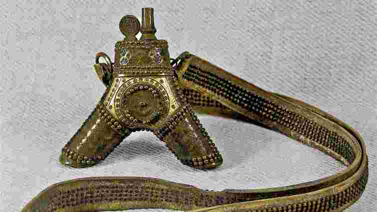 Мосяжництво: ремесло зробити ужиткові речі красивими