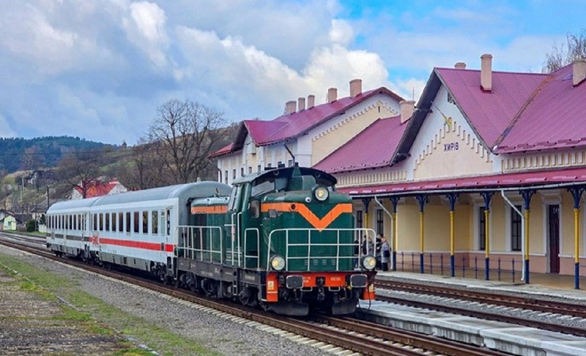 Польський перевізник заявив про скасування анонсованого сполучення з Сянока до Хирова