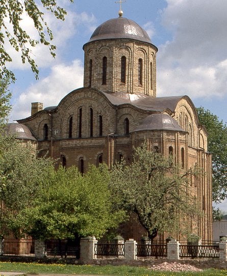 Василівська церква в Овручі (фото ВУЕ)