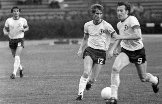 Леонід Буряк (в центрі) в «Динамо»