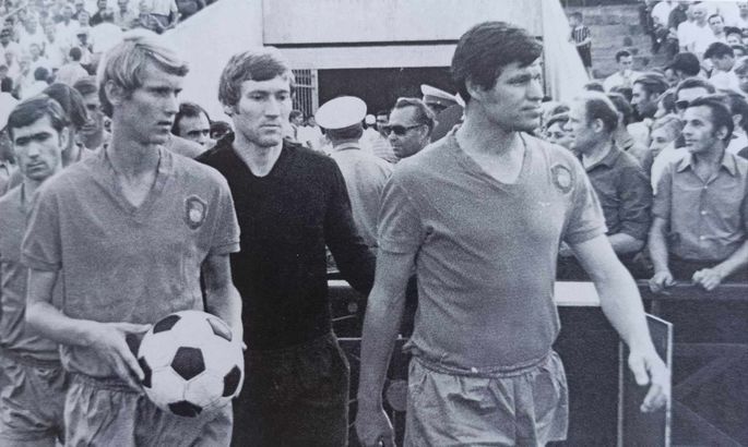 Леонід Буряк (ліворуч) під час виступів за московське «Торпедо»