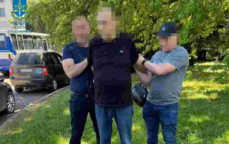 63-річний львів’янин за 2 тис. євро замовив військовому підпал будинку знайомого