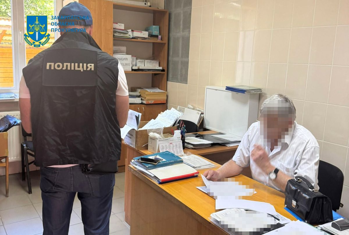 На Закарпатті лікар за хабарі допомагав ухилянтам лягати в туберкульозний стаціонар