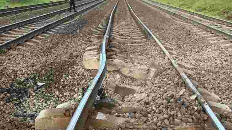 Росіяни масовано атакували дронами та ракетами Київ, є загиблий і постраждалі