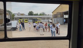 Майбутнім водійкам показали роботу на автобусах у львівському АТП-1