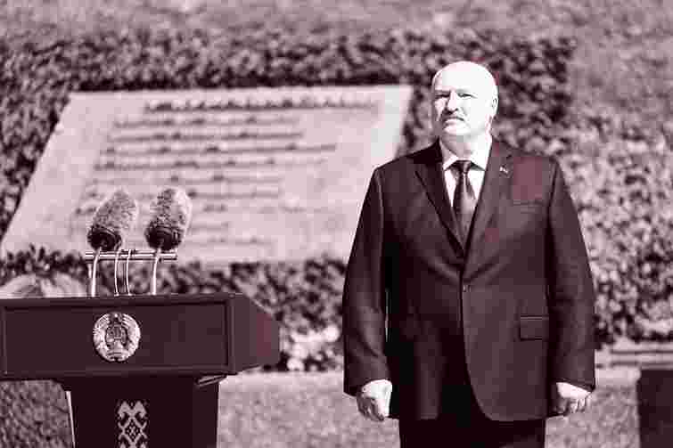 Лукашенко звільняє заручників