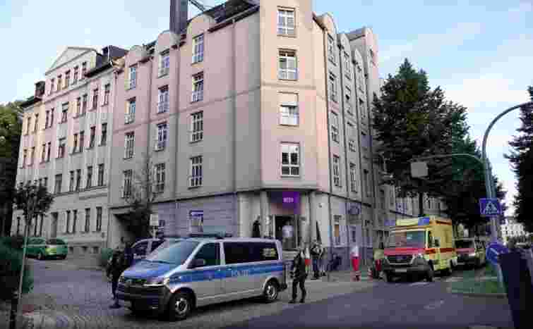 У Німеччині чоловік з вікна багатоповерхівки вистрелив у 41-річного українця