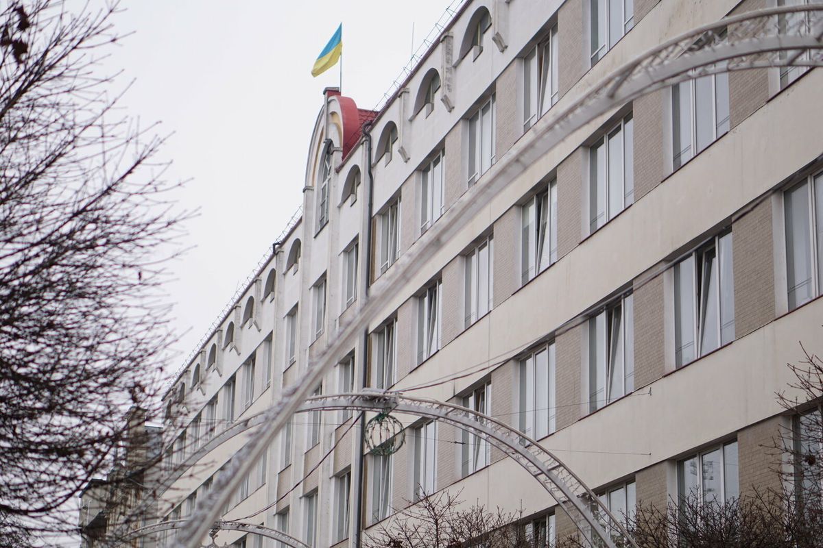 Суд поновив на роботі скандальну посадовицю податкової Прикарпаття