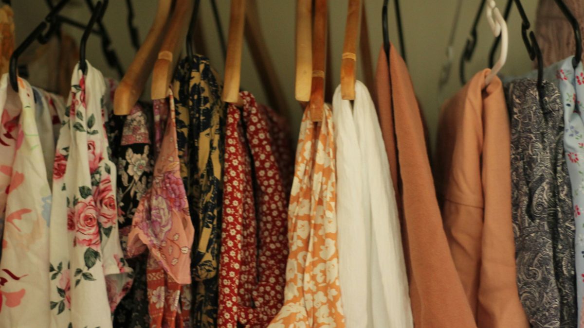 Усе потрібне є на кухні: що покласти у шафу, щоб позбутися неприємного запаху