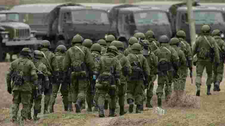 Путін дозволив служити в російській армії людям з окупованих територій України 