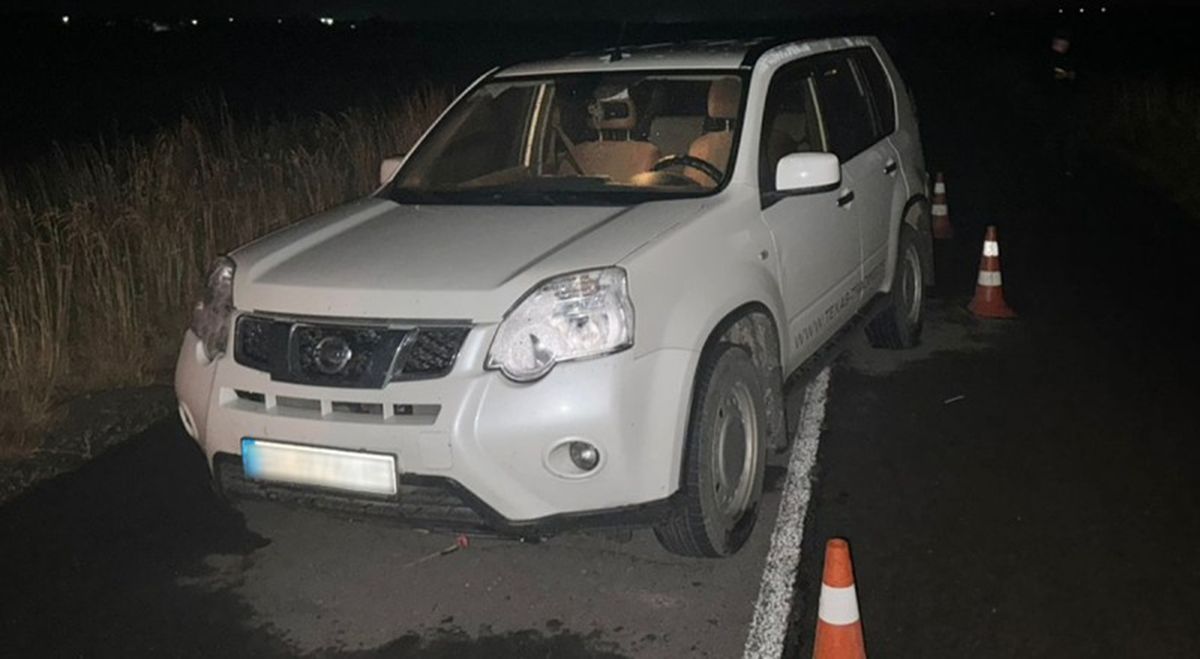 На Львівщині водій кросовера на смерть переїхав пенсіонерку, яка лежала на дорозі