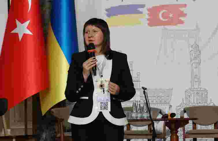 Поліція закрила справу проти ексзаступниці голови Чернівецької ОВА за образи ветерана