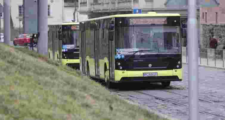Львів’янка у суді вдруге зобов’язала міську раду не обмежувати безоплатний проїзд пенсіонерів