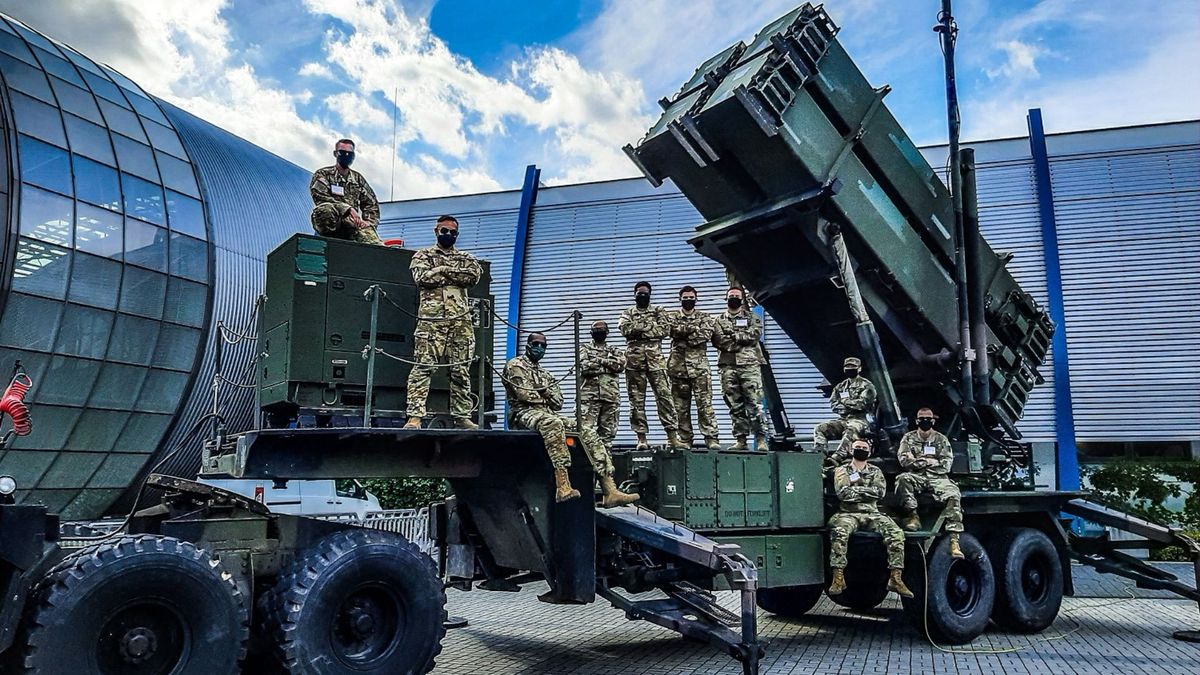 Трамп може надати Україні додаткову систему ППО Patriot, – WSJ