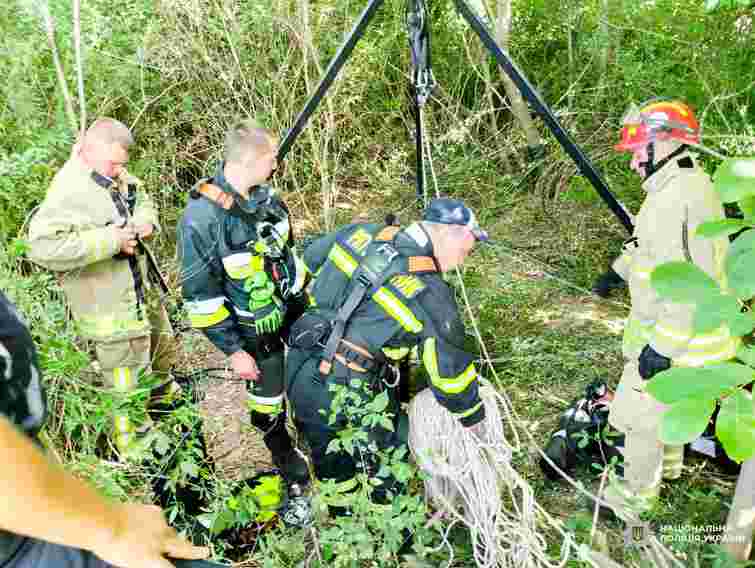 Зниклого 66-річного пенсіонера з Рівного знайшли мертвим у закинутому колодязі  