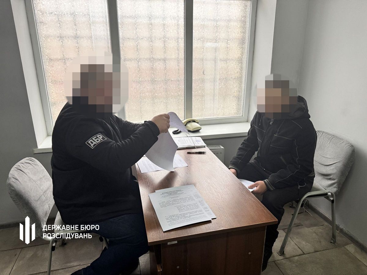 Військового засудили до 7 років тюрми за дезертирство та викрадення БТРа
