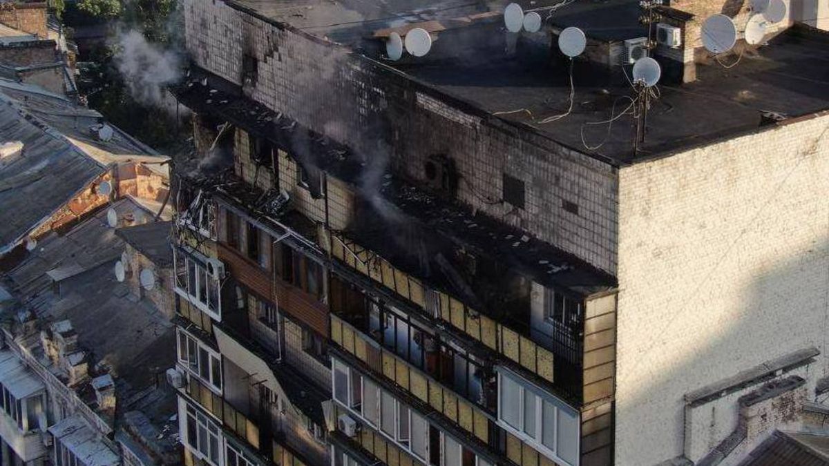 Росіяни завдали комбінованого удару по Києву, є загиблі та поранені
