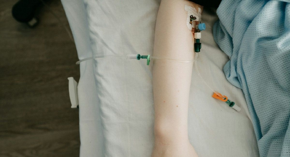 У Стрию госпіталізували 10 дітей, які отруїлись під час подорожі на Закарпатття