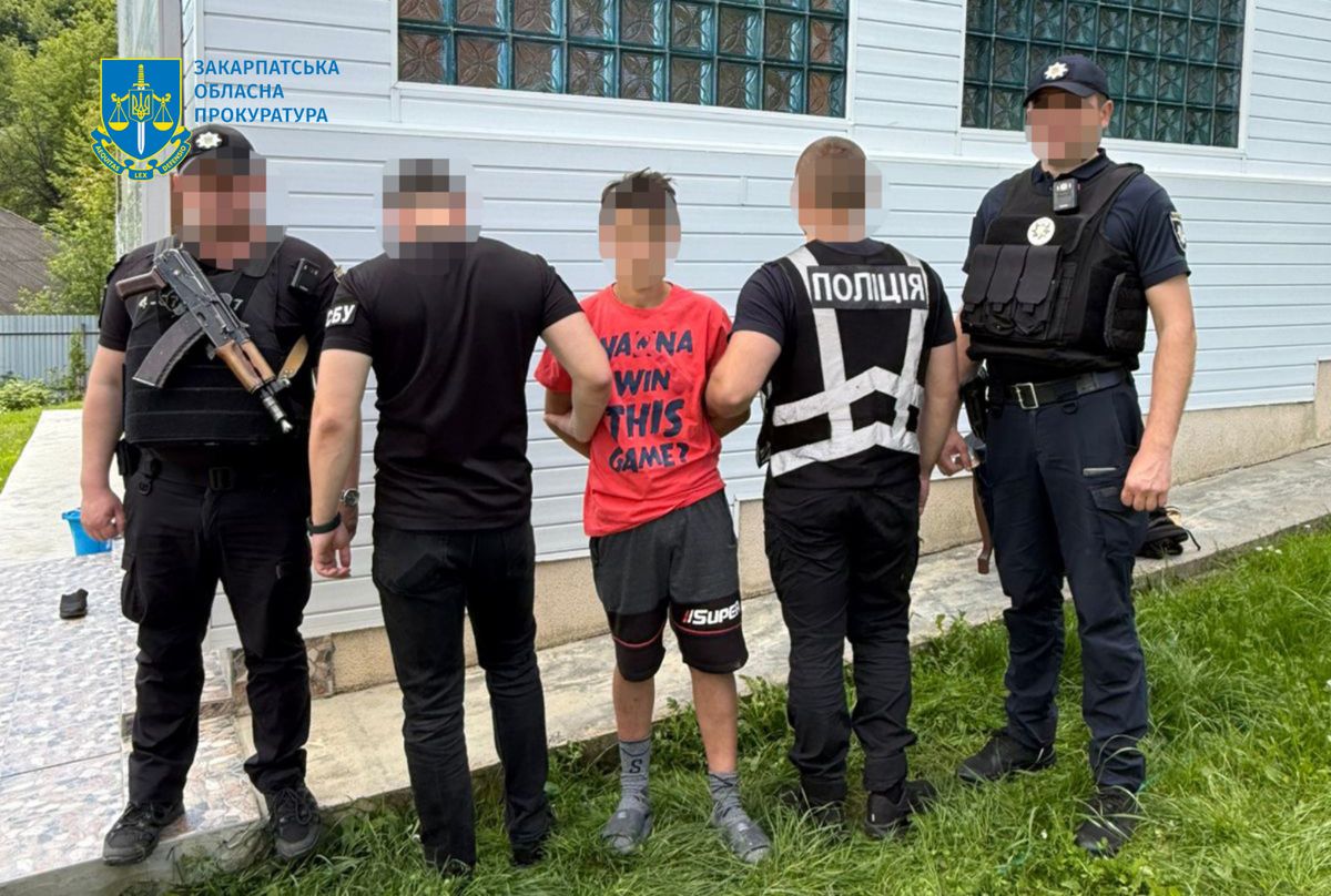 На Закарпатті за серію підпалів затримали 22-річного агента ФСБ 