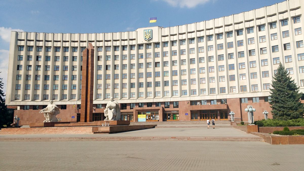 Директорку франківського дитсадка звільнили за виписування премій доньці