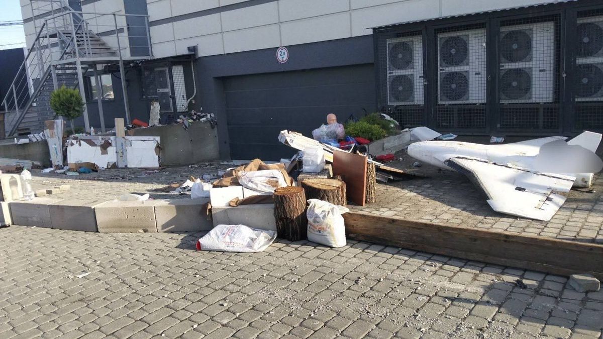 Під час повені з ресторану біля Львова вода винесла російський дрон 