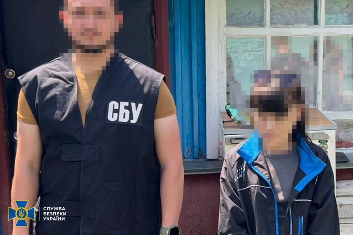 СБУ затримала двох російських агенток, які намагалися підірвати суддю за допомогою скутера