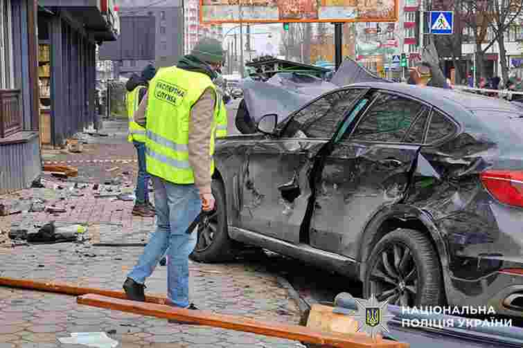 П’яний водій BMW отримав 9 років тюрми за вбивство трьох людей на зупинці в Хмельницькому