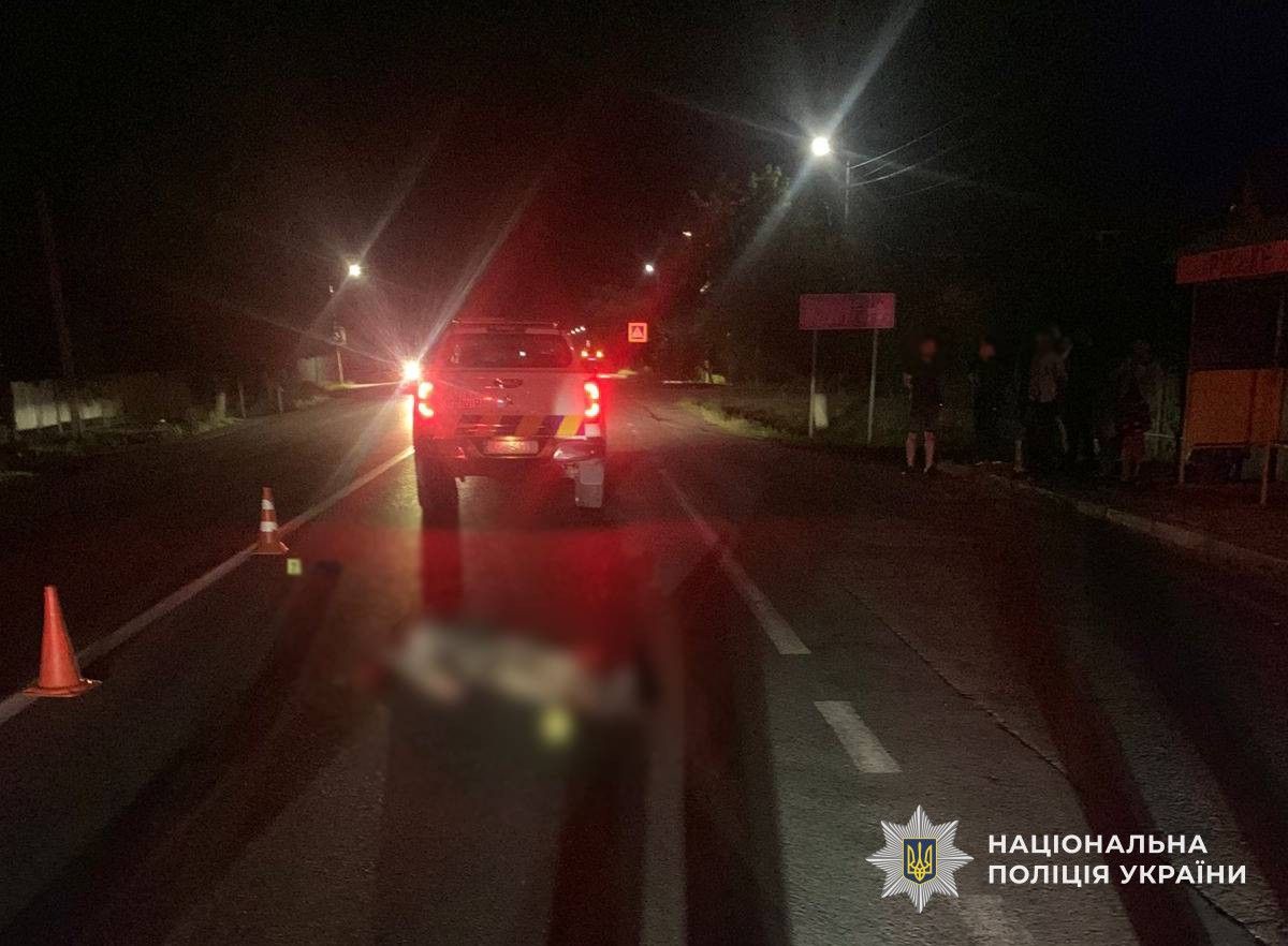 На Закарпатті водійку Audi підозрюють у смертельному наїзді на лежачого селянина