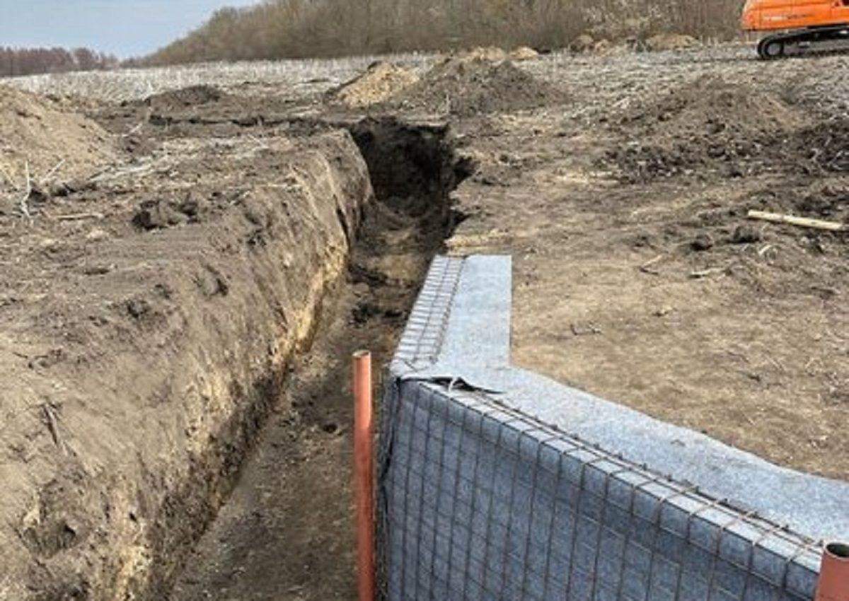 Посадовців Львівської ОВА викрили на розкраданнях під час будівництва укріплень на Сумщині