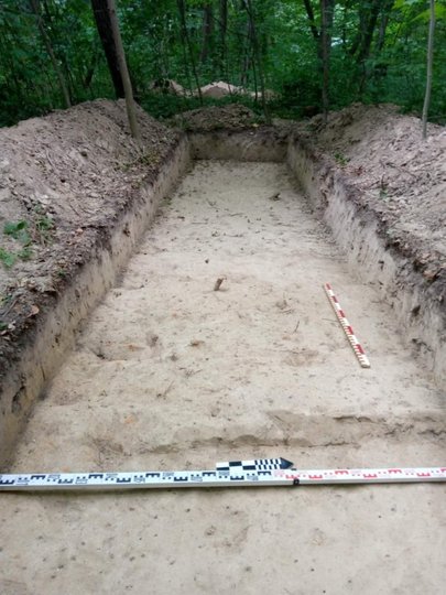 Траншея із глиняною обмазкою