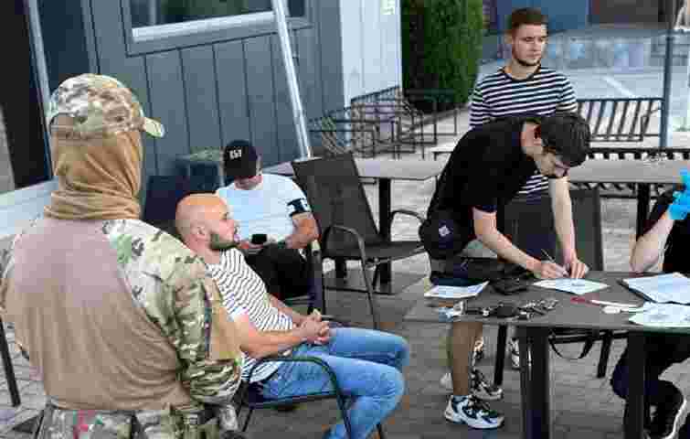 СБУ затримала львівського митника за систематичні хабарі