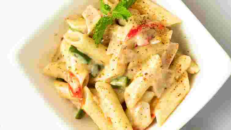 Щоб макарони не злипалися, є просте рішення: промивання, олія чи сіль