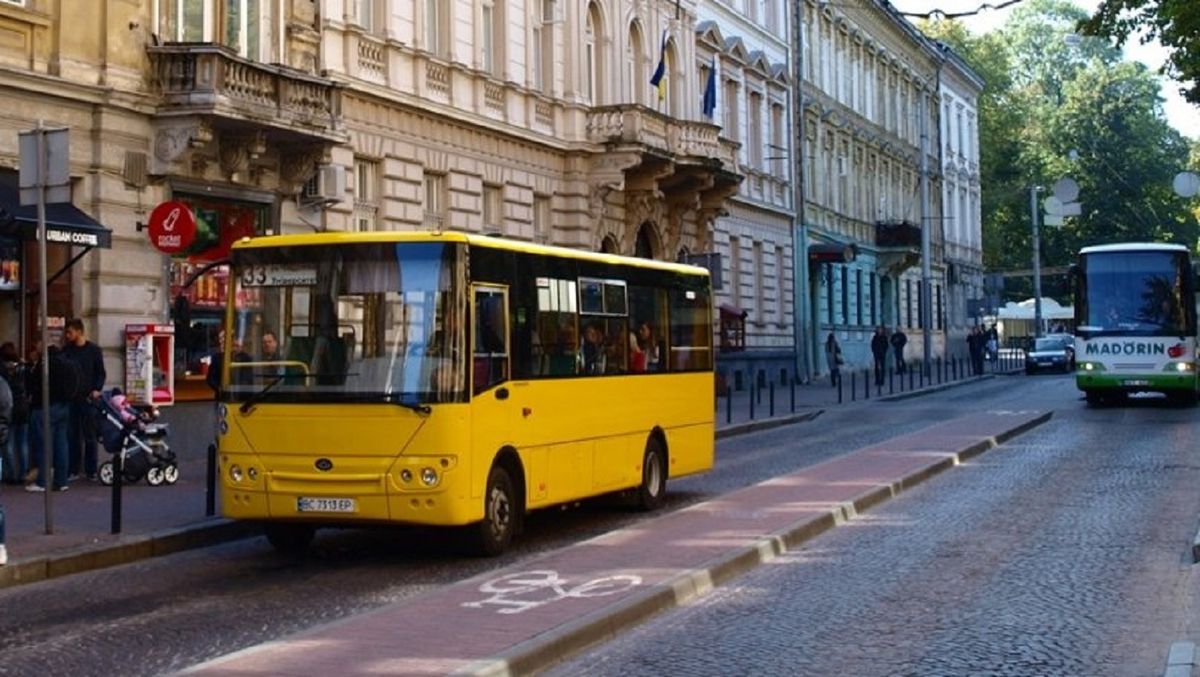 Маршрут автобуса №33 у Львові продовжили до ТРЦ Victoria Gardens