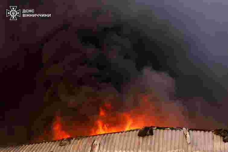 Росіяни навмисно завдали удару по польському заводу Barlinek у Вінниці