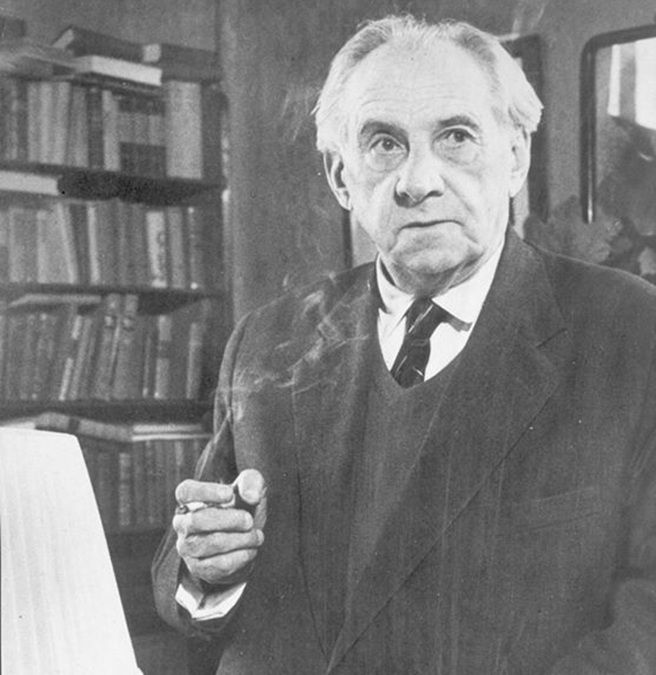 Після арешту творчість Максима Рильського зазнала змін – поет уже приймає радянську дійсність та пристосовується до тогочасного режиму