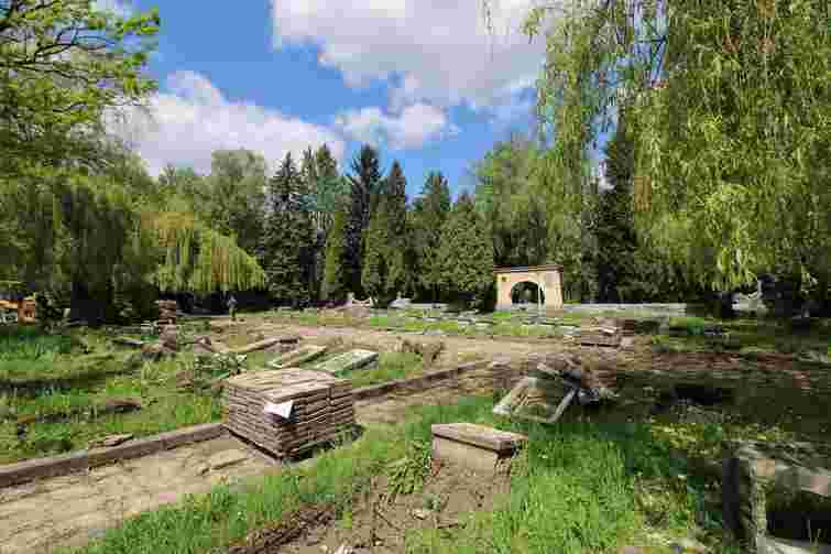 Мер Львова запропонував обміняти останки з Пагорба Слави на полонених українців