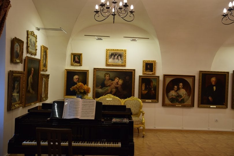 Художній музей у Луцькому замку (фото з сайту VisitLutsk)