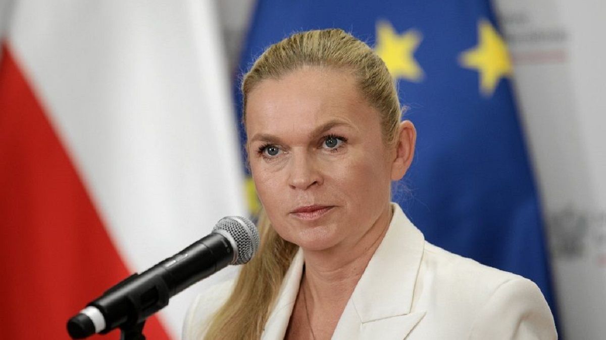 Міністерка освіти Польщі вимагає переписати українські підручники з історії