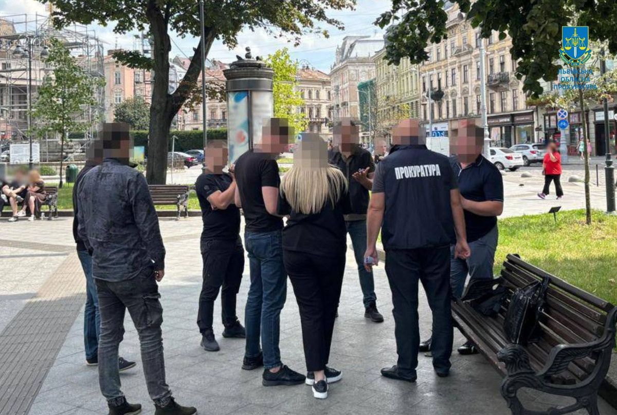 Ексвикладач зі Львова за 18 тис. доларів організовував псевдодипломатичну службу для ухилянтів
