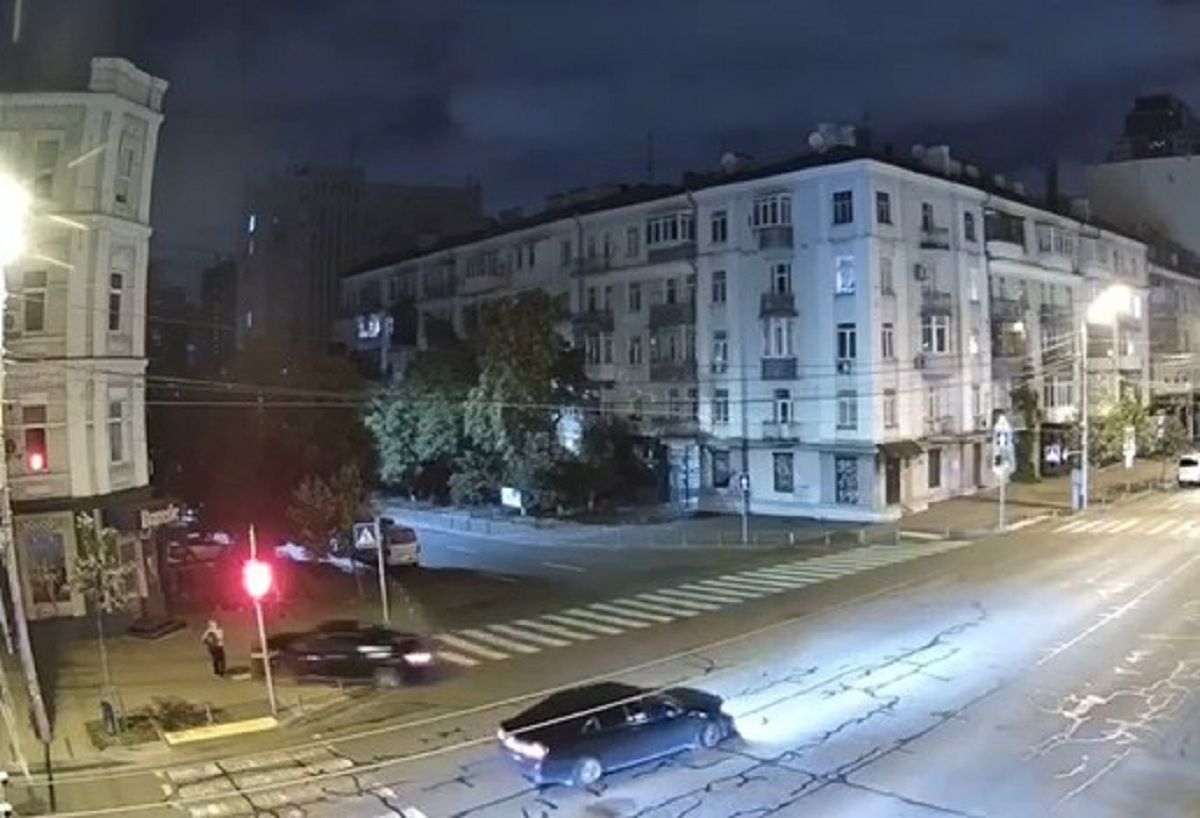 У Києві працівник прокуратури збив жінку та втік