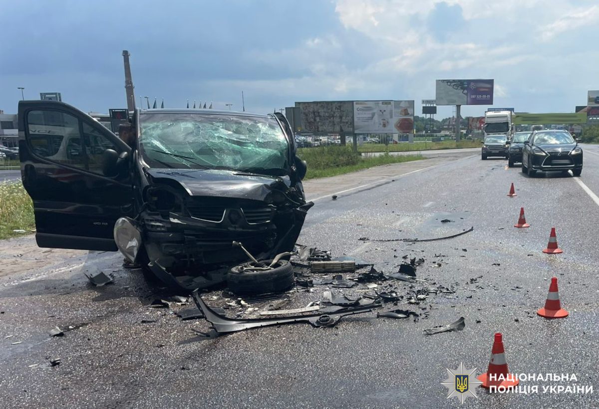 21-річний львівʼянин на BMW спричинив ДТП із сімома постраждалими