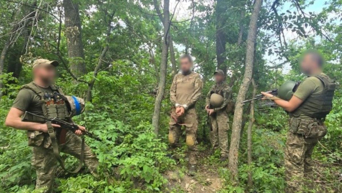 Російський морпіх заблукав та сам вийшов на позицію українських прикордонників