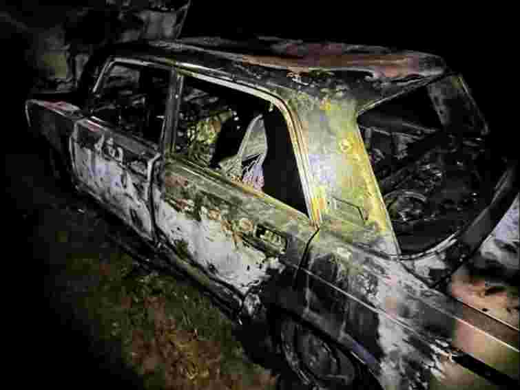 Мешканець Рівненщини через ревнощі підпалив в автомобілі себе та дружину 